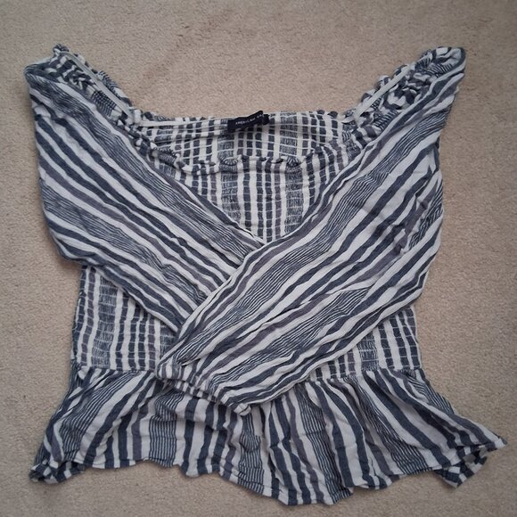 Off-shoulder peasant style striped top - Picture 2 of 4